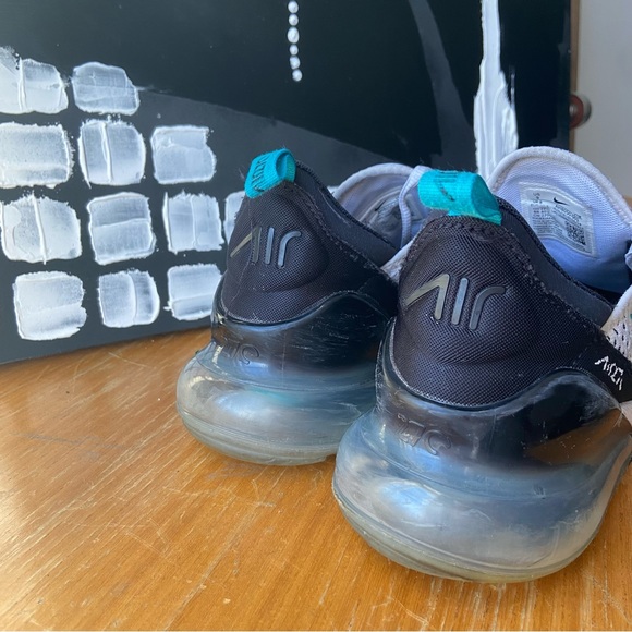 Air max 270s - Picture 6 of 7